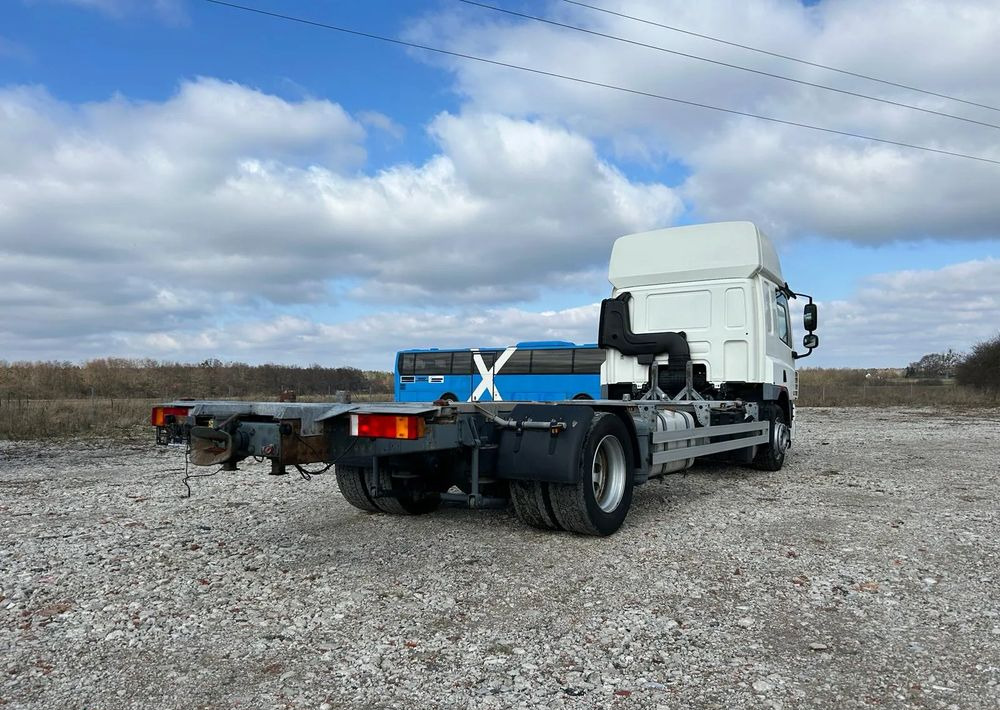 DAF CF75.310 - משאית עם שלדת תא: תמונה 3 DAF CF75.310 - משאית עם שלדת תא: תמונה 3