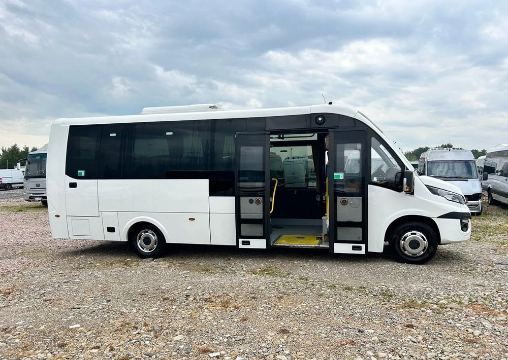 Iveco Daily Rosero City - מיניבוס, כלי רכב מסחרי לנוסעים: תמונה 3 Iveco Daily Rosero City - מיניבוס, כלי רכב מסחרי לנוסעים: תמונה 3