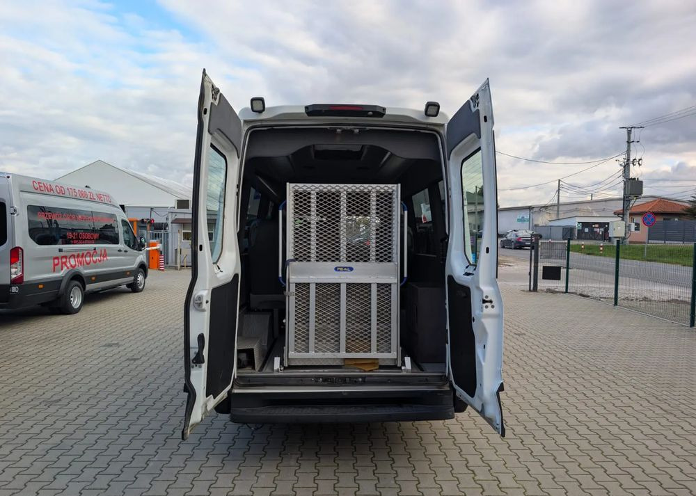 Iveco Daily - מיניבוס, כלי רכב מסחרי לנוסעים: תמונה 5 Iveco Daily - מיניבוס, כלי רכב מסחרי לנוסעים: תמונה 5