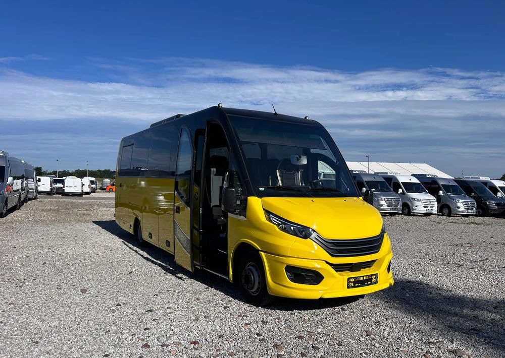 Iveco Daily - מיניבוס, כלי רכב מסחרי לנוסעים: תמונה 1 Iveco Daily - מיניבוס, כלי רכב מסחרי לנוסעים: תמונה 1