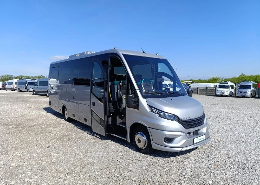 Iveco Daily - מיניבוס, כלי רכב מסחרי לנוסעים: תמונה 1 Iveco Daily - מיניבוס, כלי רכב מסחרי לנוסעים: תמונה 1