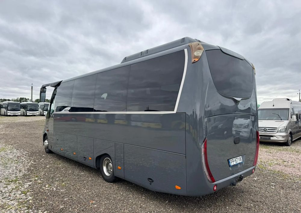 Iveco Daily - אוטובוס בין עירוני: תמונה 4 Iveco Daily - אוטובוס בין עירוני: תמונה 4