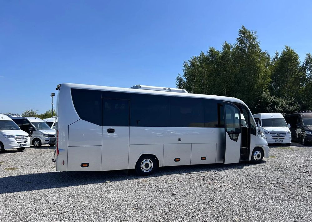 Iveco Daily - מיניבוס, כלי רכב מסחרי לנוסעים: תמונה 4 Iveco Daily - מיניבוס, כלי רכב מסחרי לנוסעים: תמונה 4