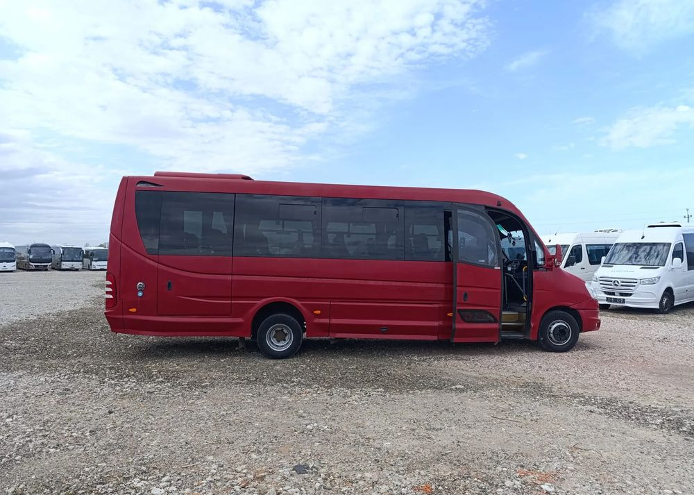 Iveco Sunrise - מיניבוס, כלי רכב מסחרי לנוסעים: תמונה 2 Iveco Sunrise - מיניבוס, כלי רכב מסחרי לנוסעים: תמונה 2