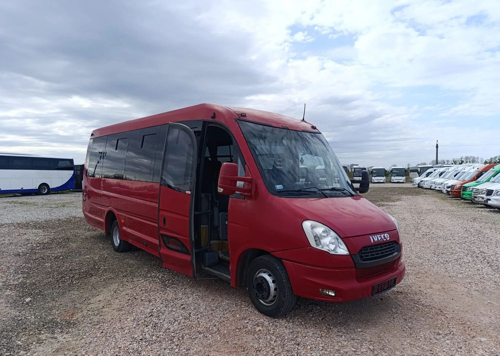 Iveco Sunrise - מיניבוס, כלי רכב מסחרי לנוסעים: תמונה 1 Iveco Sunrise - מיניבוס, כלי רכב מסחרי לנוסעים: תמונה 1