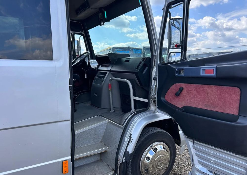 אוטובוס פרברים Mercedes-Benz Vario: תמונה 11 אוטובוס פרברים Mercedes-Benz Vario: תמונה 11