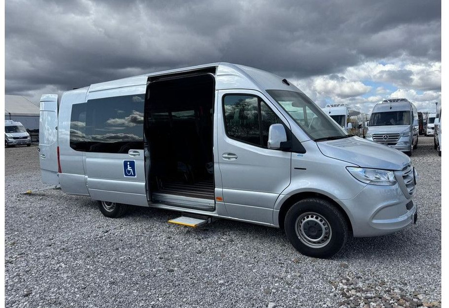 Mercedes-Benz eSprinter - מיניבוס, אוטובוס חשמלי: תמונה 3 Mercedes-Benz eSprinter - מיניבוס, אוטובוס חשמלי: תמונה 3