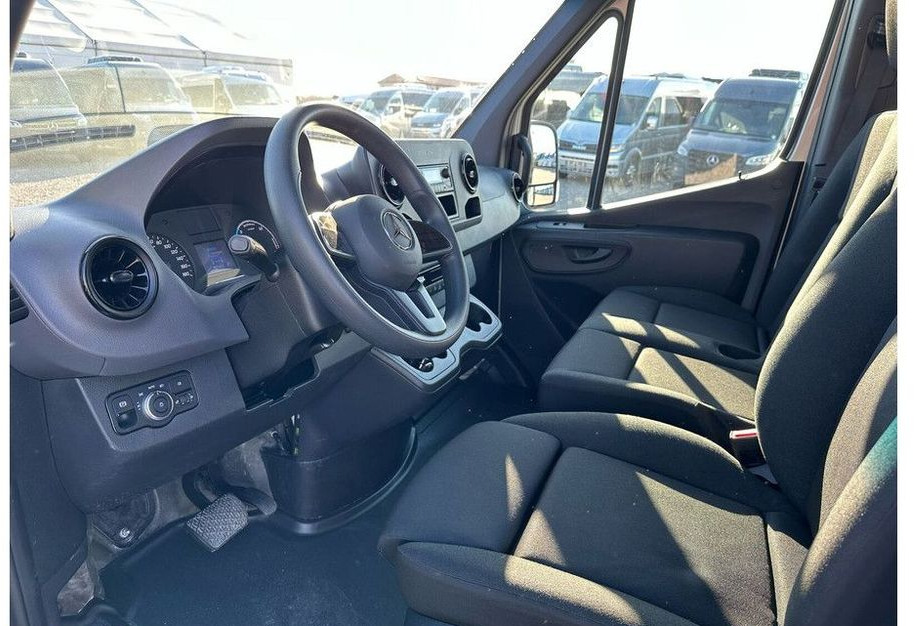 מיניבוס, אוטובוס חשמלי Mercedes-Benz eSprinter: תמונה 11