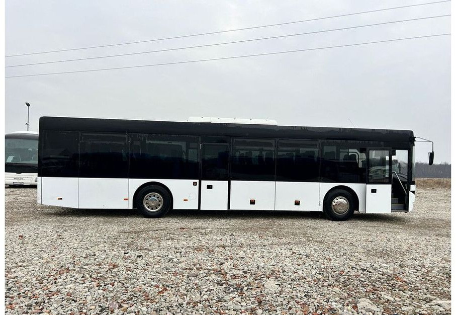 Solaris InterUrbino - אוטובוס פרברים: תמונה 4 Solaris InterUrbino - אוטובוס פרברים: תמונה 4