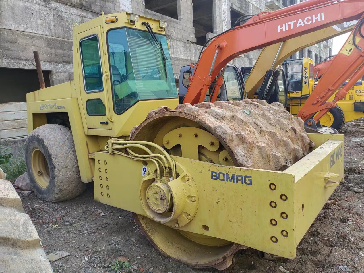 BOMAG BW 217D-2 - מדחס: תמונה 3 BOMAG BW 217D-2 - מדחס: תמונה 3