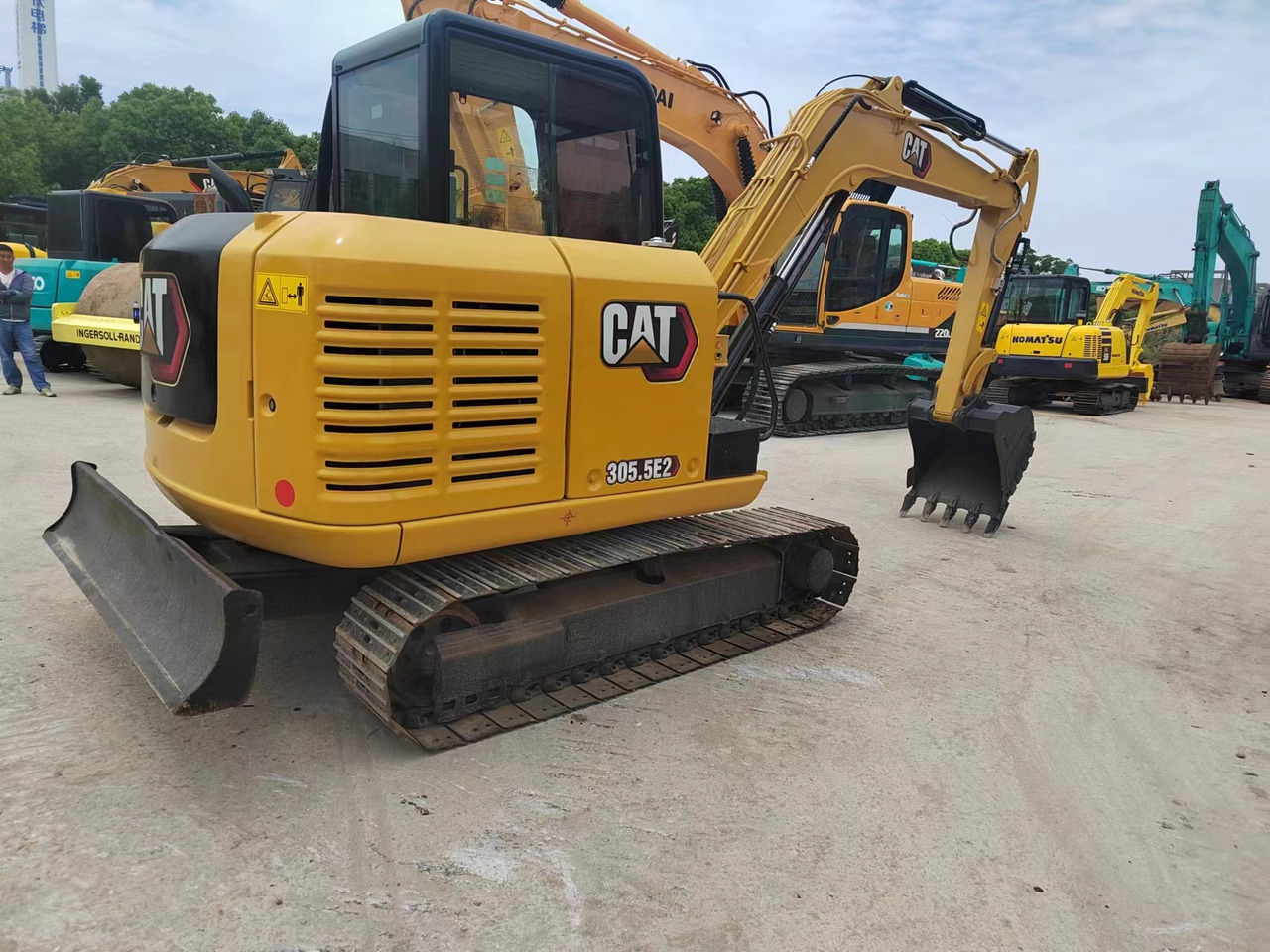CAT CAT 305.5E2 - מיני מחפר: תמונה 2 CAT CAT 305.5E2 - מיני מחפר: תמונה 2