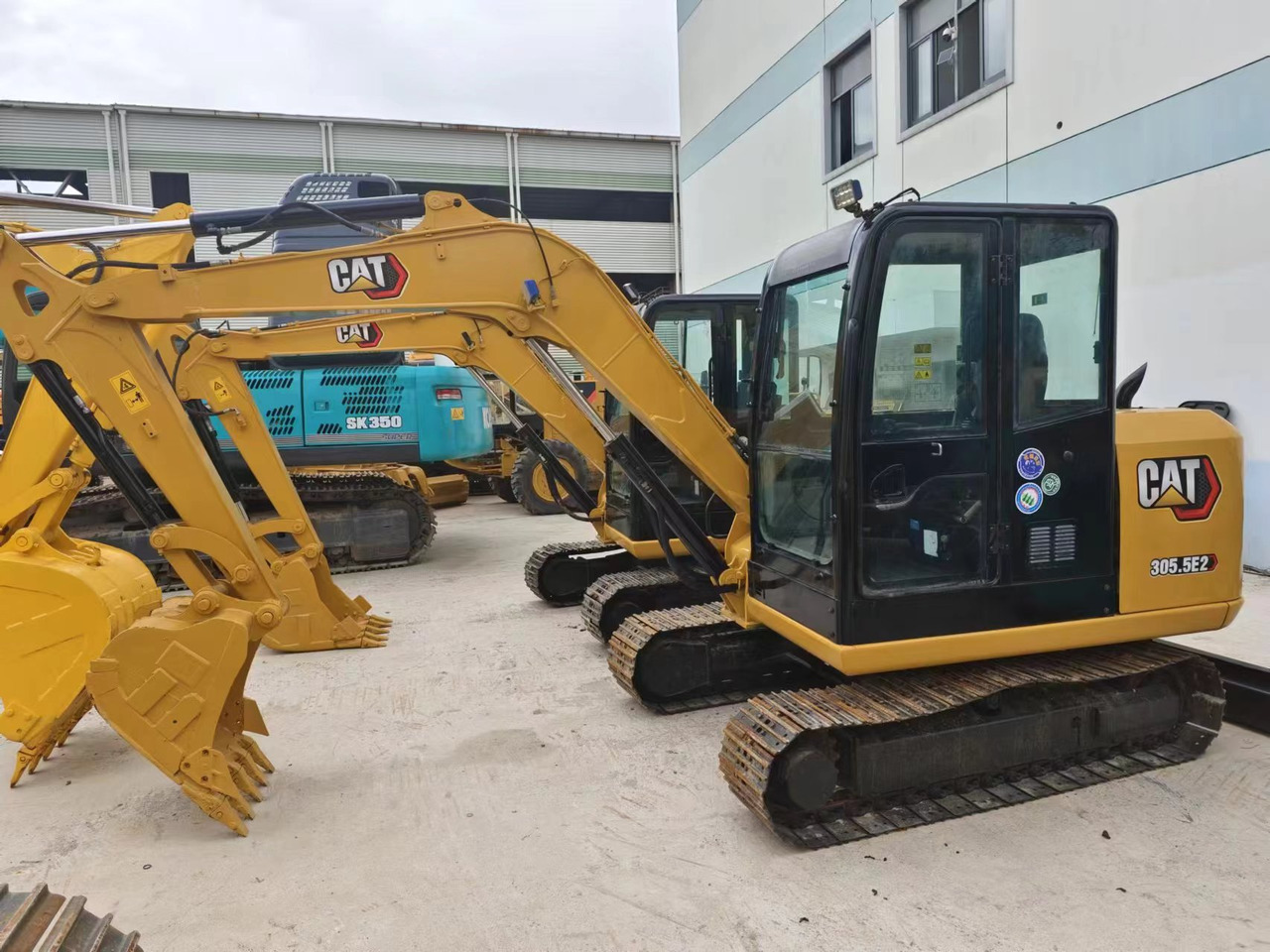 CATERPILLAR 305.5e2 - מחפר סורק: תמונה 2 CATERPILLAR 305.5e2 - מחפר סורק: תמונה 2