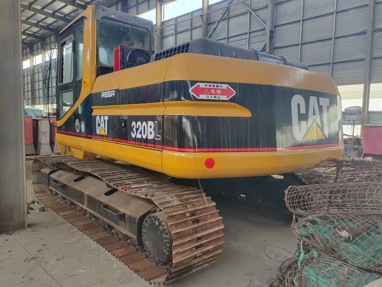 CATERPILLAR 320BL - מחפר סורק: תמונה 2 CATERPILLAR 320BL - מחפר סורק: תמונה 2