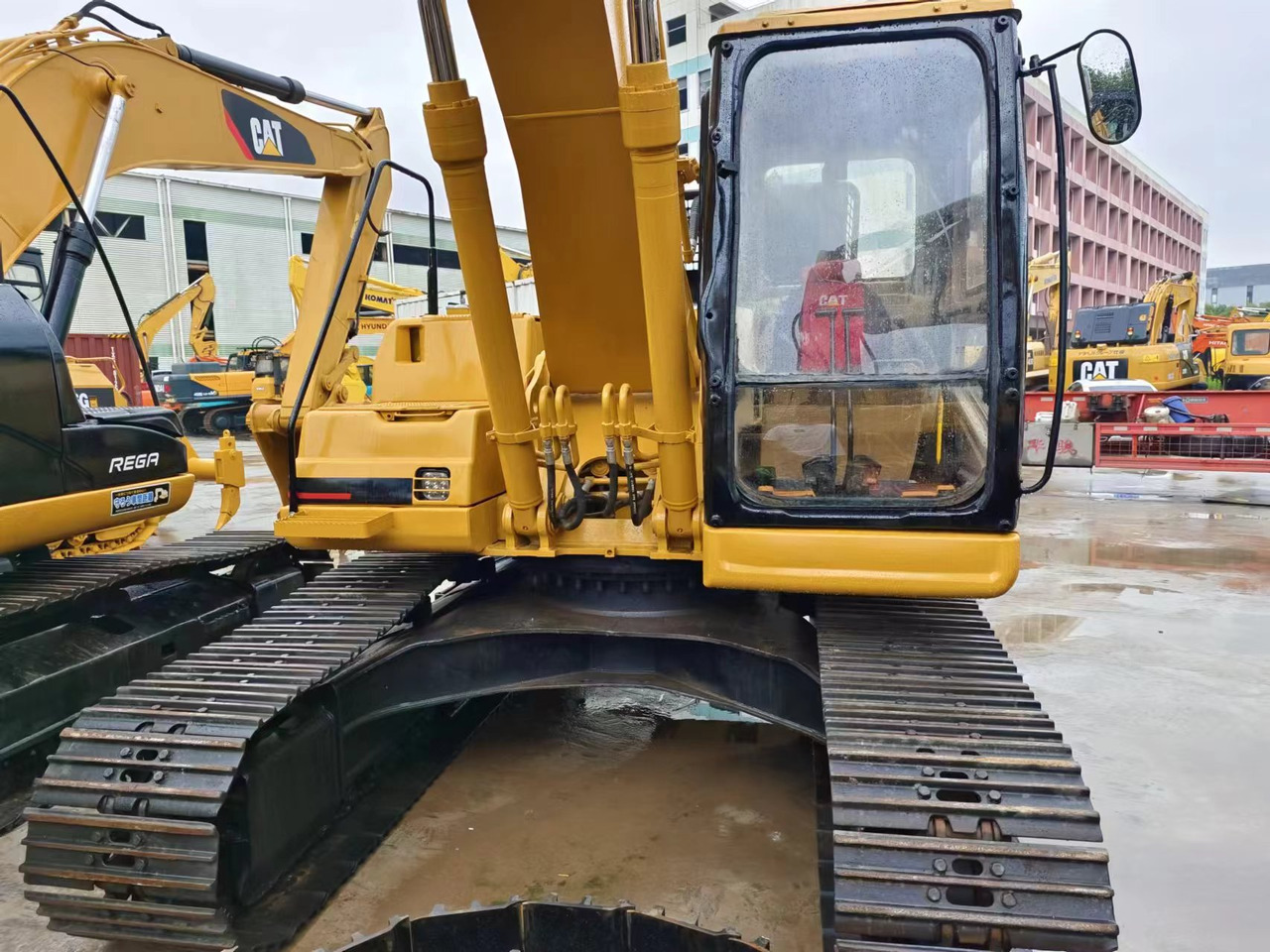 CATERPILLAR 320BL - מחפר סורק: תמונה 3 CATERPILLAR 320BL - מחפר סורק: תמונה 3