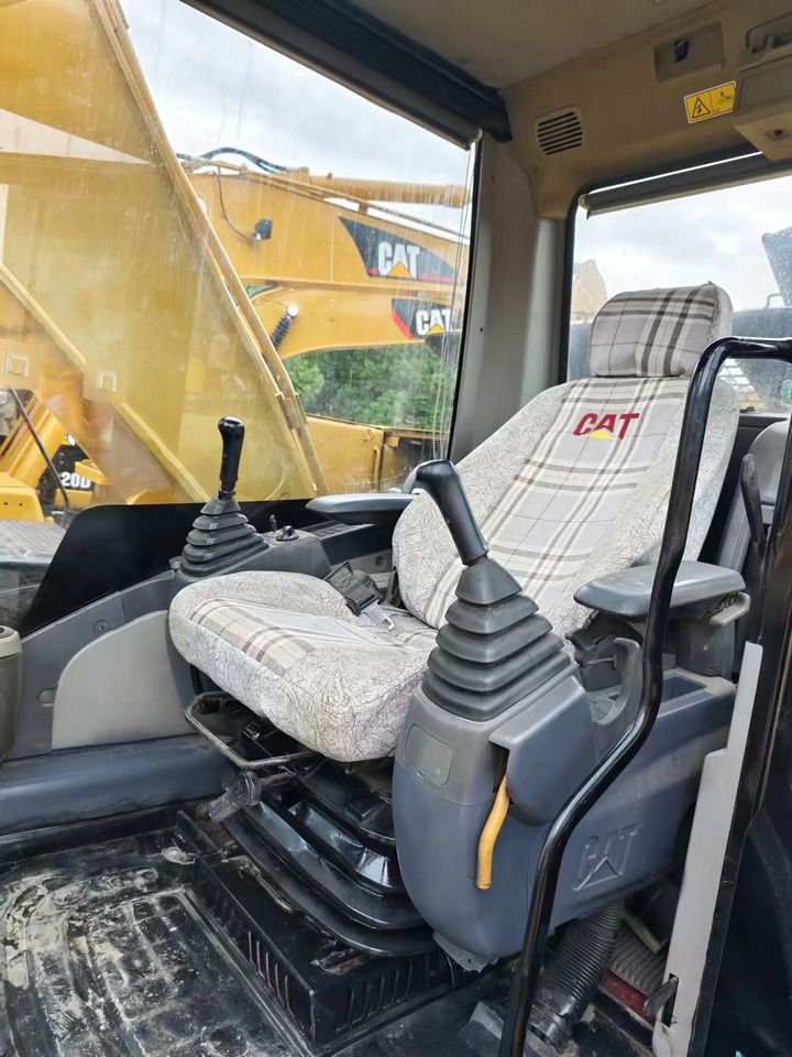 CATERPILLAR 320D2 CAT - מחפר סורק: תמונה 3 CATERPILLAR 320D2 CAT - מחפר סורק: תמונה 3