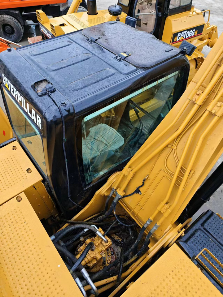 מחפר סורק CATERPILLAR 320D: תמונה 9