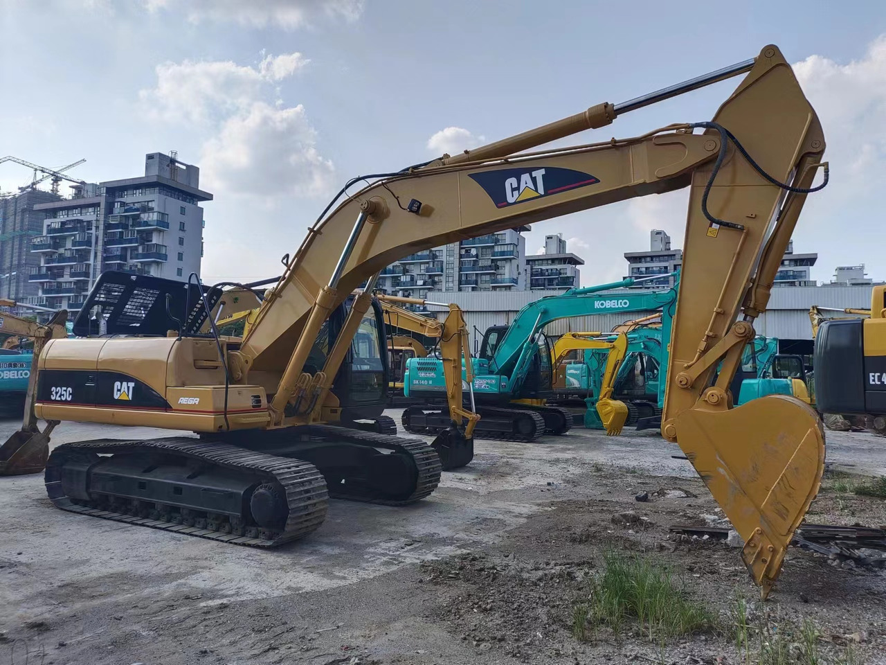 CATERPILLAR 325C - מחפר סורק: תמונה 1 CATERPILLAR 325C - מחפר סורק: תמונה 1