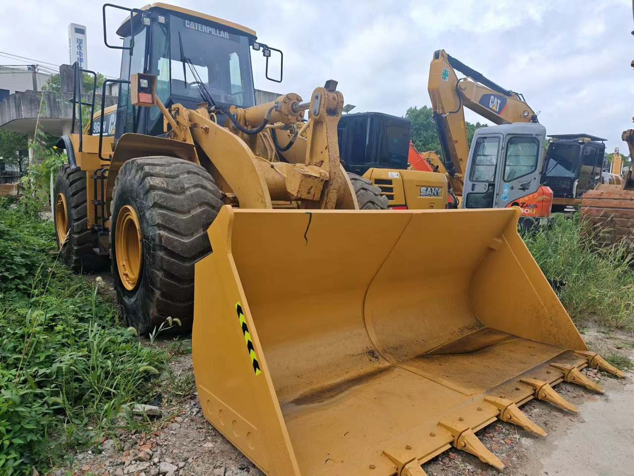 CATERPILLAR 966H - מעמיס גלגלים: תמונה 1 CATERPILLAR 966H - מעמיס גלגלים: תמונה 1