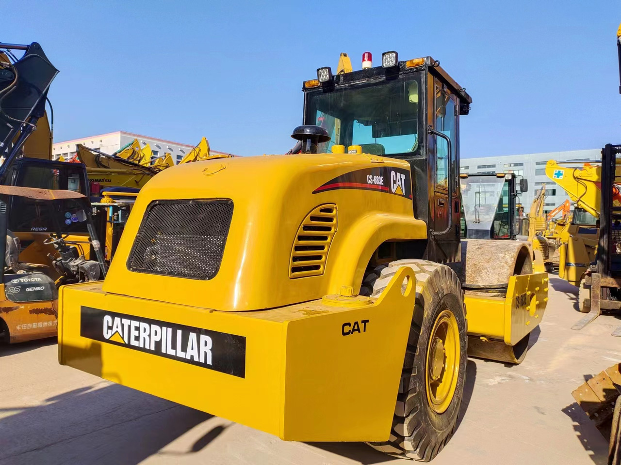 CATERPILLAR CS683E - מדחס: תמונה 4 CATERPILLAR CS683E - מדחס: תמונה 4