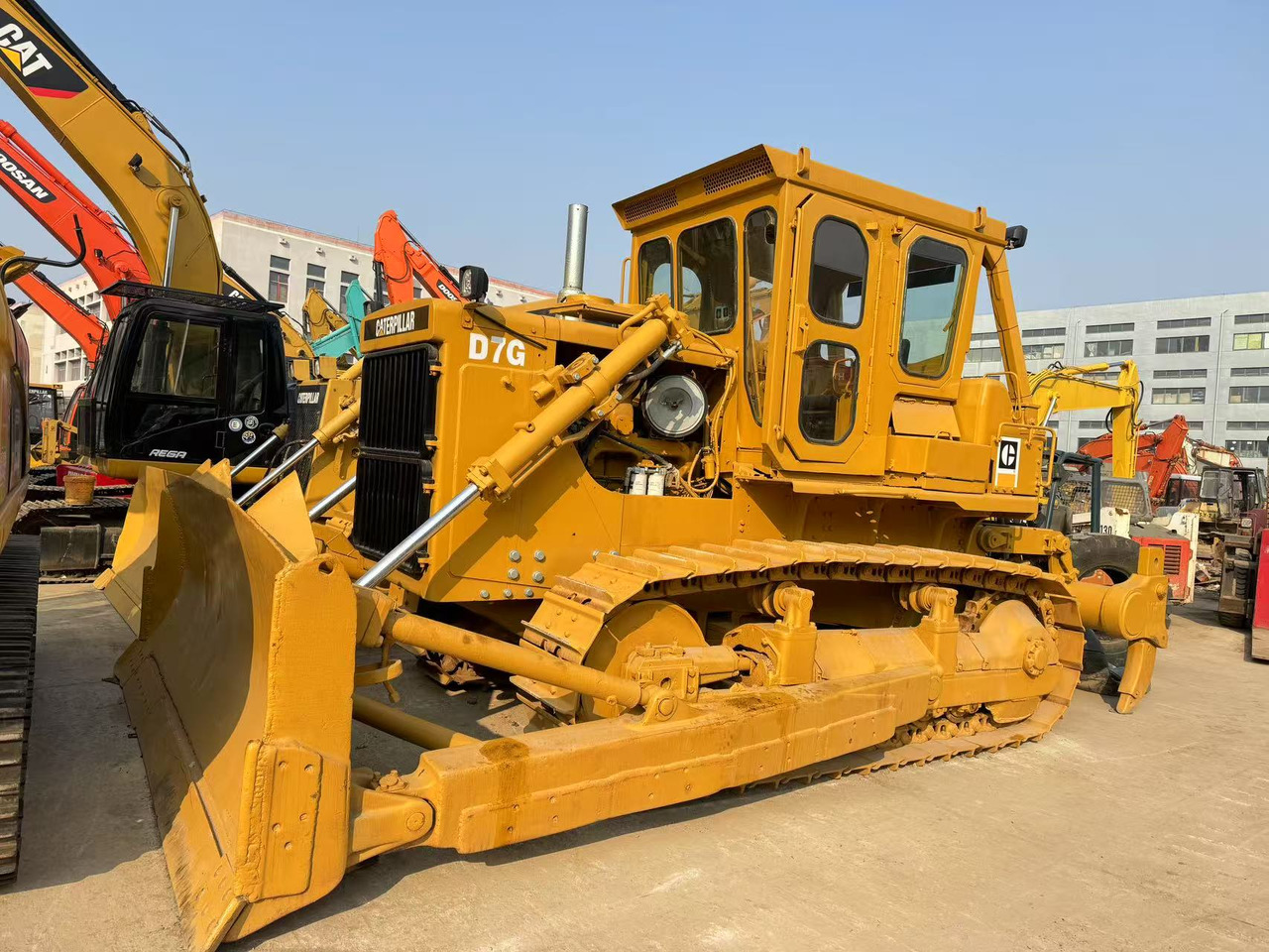 CATERPILLAR D7G - דחפור: תמונה 1 CATERPILLAR D7G - דחפור: תמונה 1