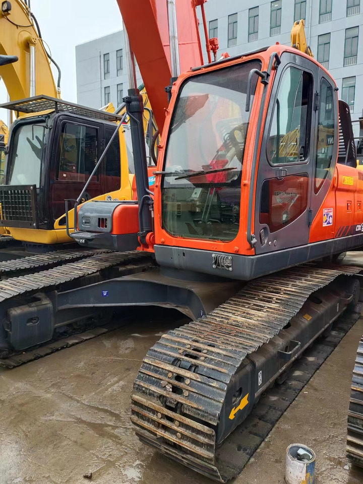 DOOSAN DX225LC - מחפר סורק: תמונה 2 DOOSAN DX225LC - מחפר סורק: תמונה 2