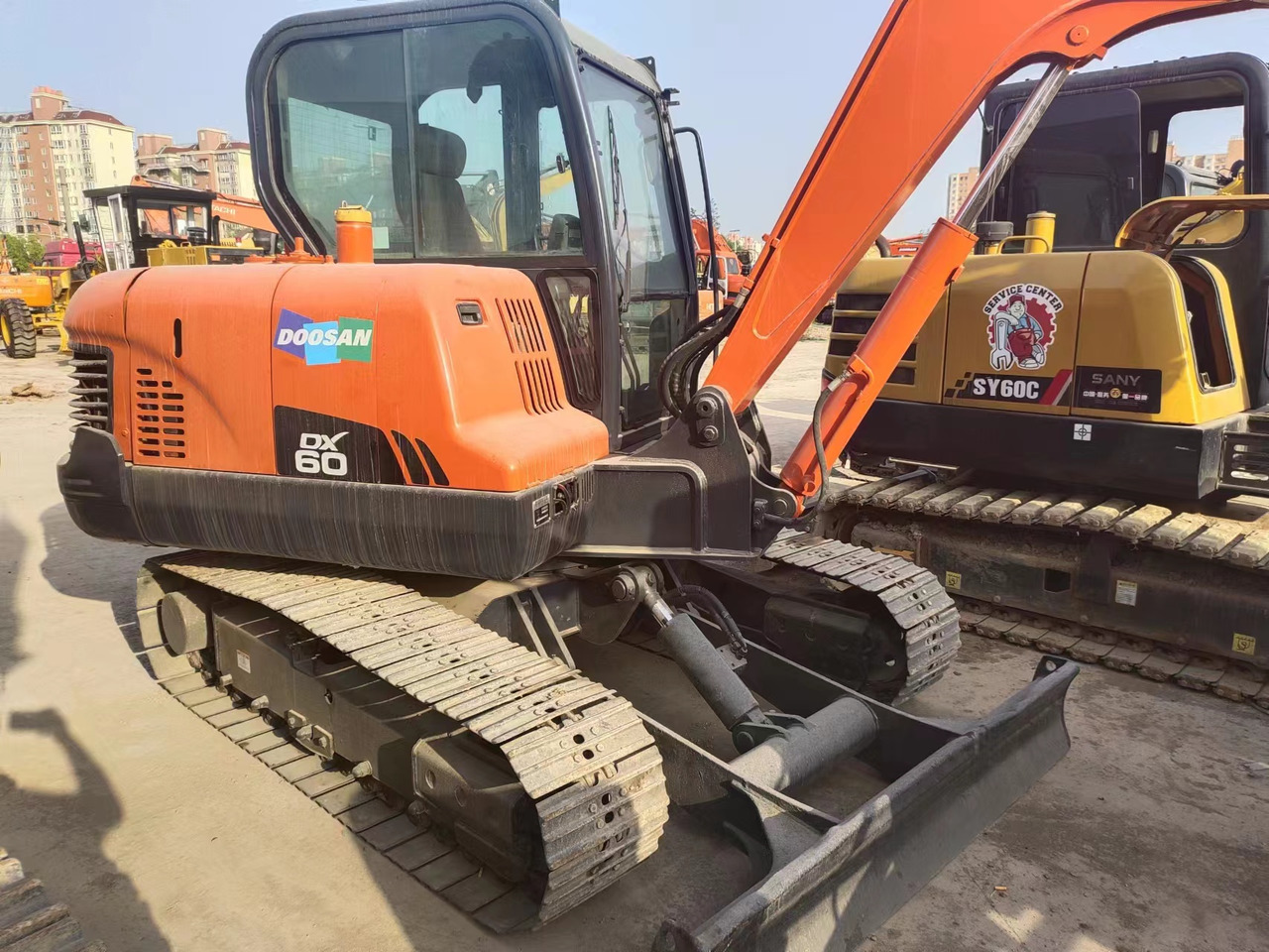 DOOSAN DX60 - מיני מחפר: תמונה 1 DOOSAN DX60 - מיני מחפר: תמונה 1