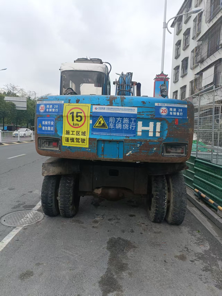 HITACHI EX100WD-2 - מחפר גלגלים: תמונה 4 HITACHI EX100WD-2 - מחפר גלגלים: תמונה 4