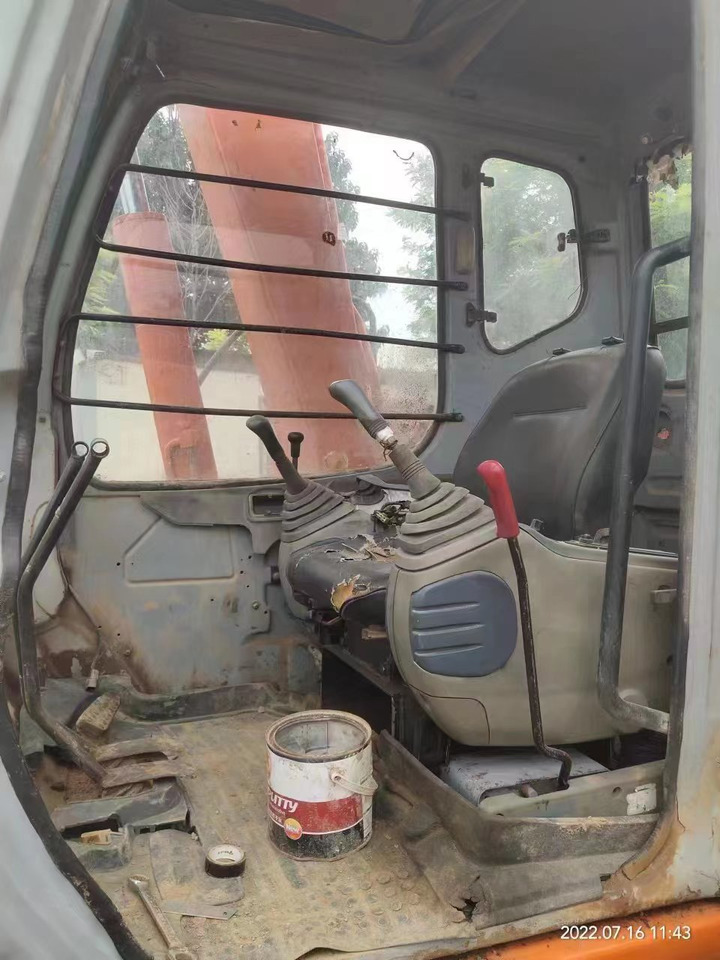 HITACHI EX60-5 - מיני מחפר: תמונה 4 HITACHI EX60-5 - מיני מחפר: תמונה 4