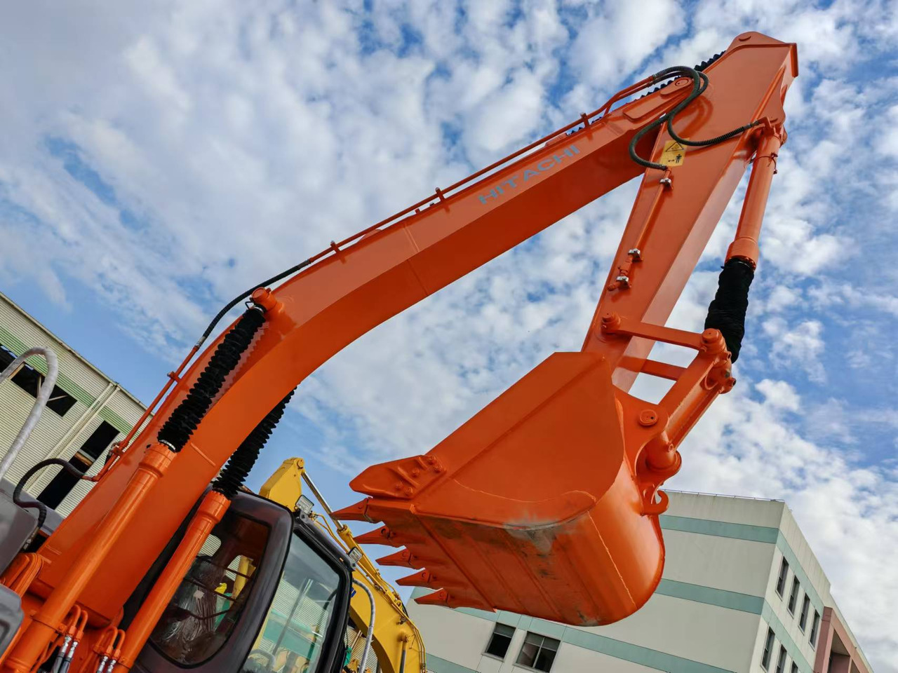 HITACHI ZX200 - מחפר סורק: תמונה 5 HITACHI ZX200 - מחפר סורק: תמונה 5