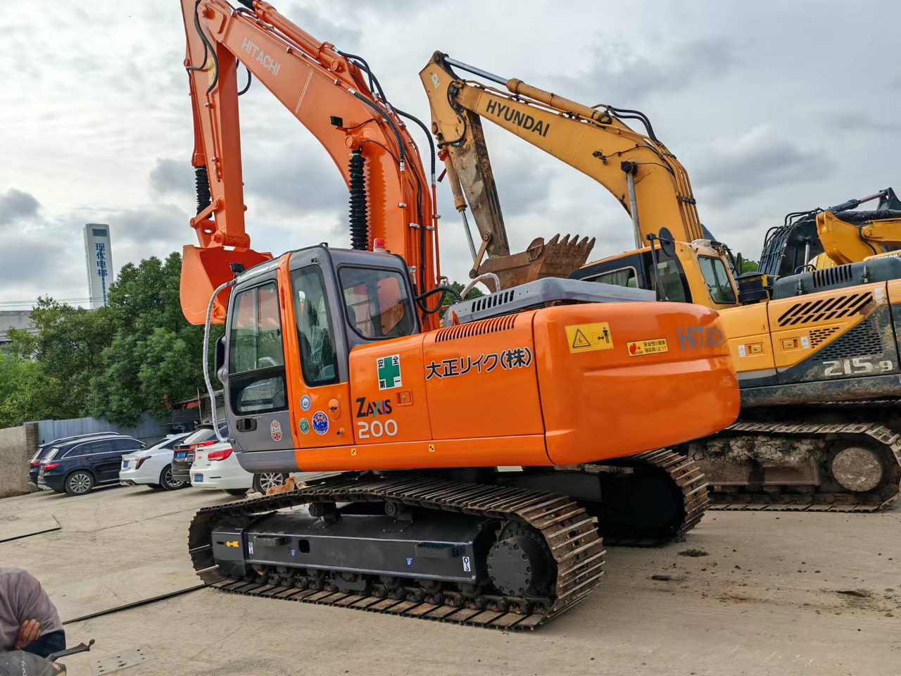 HITACHI ZX200 - מחפר סורק: תמונה 1 HITACHI ZX200 - מחפר סורק: תמונה 1