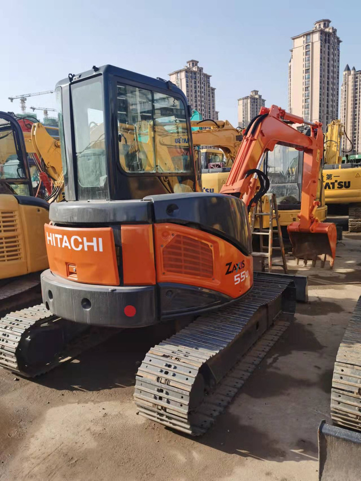 HITACHI ZX55 - מיני מחפר: תמונה 3 HITACHI ZX55 - מיני מחפר: תמונה 3