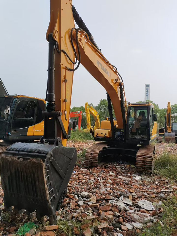 HYUNDAI R220LC-9S - מחפר סורק: תמונה 2 HYUNDAI R220LC-9S - מחפר סורק: תמונה 2
