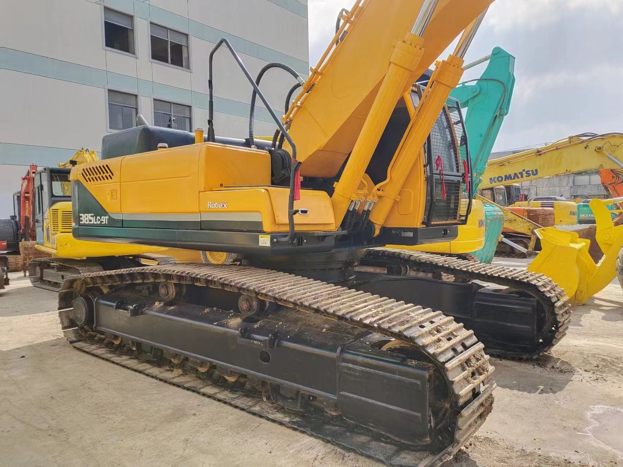 HYUNDAI R385LC-9T R305 R220 - מחפר סורק: תמונה 4 HYUNDAI R385LC-9T R305 R220 - מחפר סורק: תמונה 4