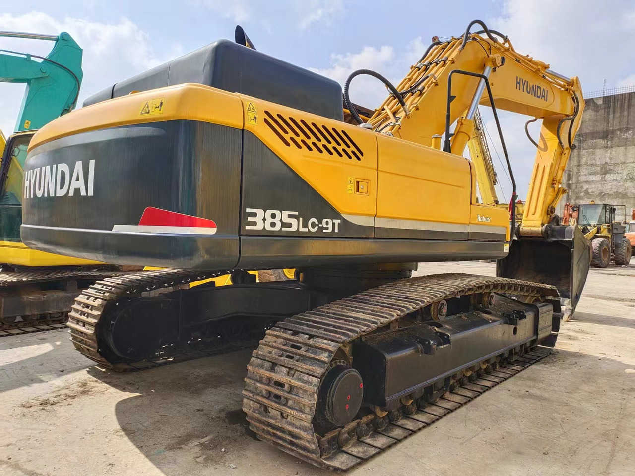 HYUNDAI R385LC-9T R305 R220 - מחפר סורק: תמונה 1 HYUNDAI R385LC-9T R305 R220 - מחפר סורק: תמונה 1