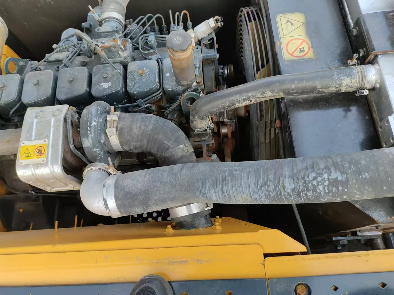 Hyundai R220LC-9T - מחפר סורק: תמונה 5 Hyundai R220LC-9T - מחפר סורק: תמונה 5