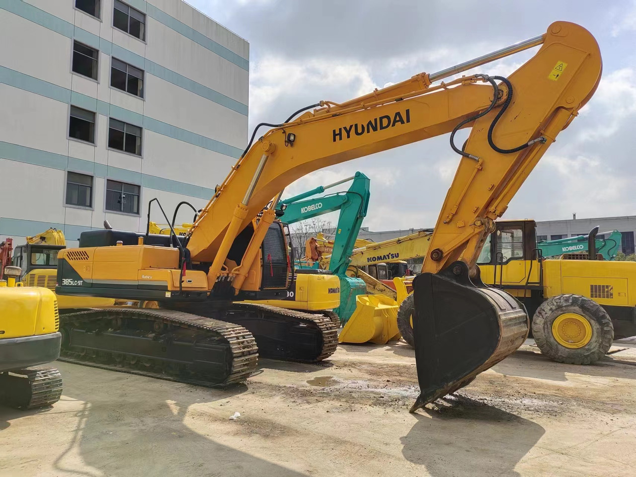 Hyundai R385LC-9T - מחפר סורק: תמונה 1 Hyundai R385LC-9T - מחפר סורק: תמונה 1