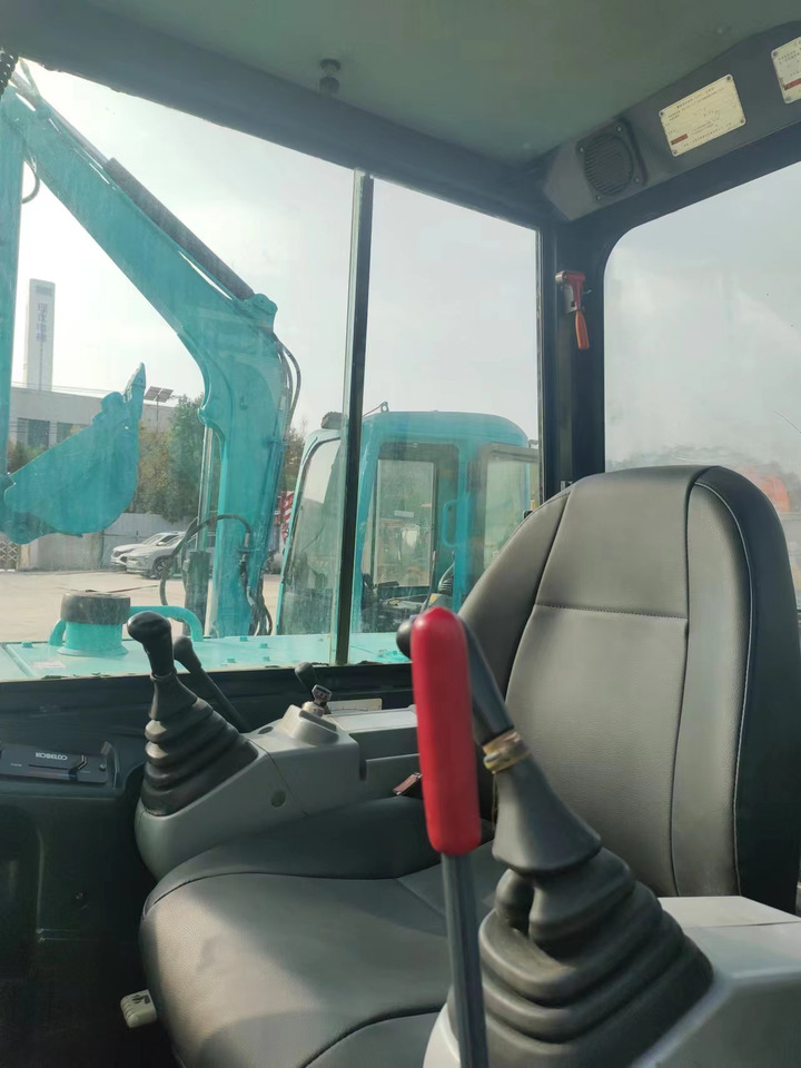 KOBELCO SK60-8 - מיני מחפר: תמונה 4 KOBELCO SK60-8 - מיני מחפר: תמונה 4