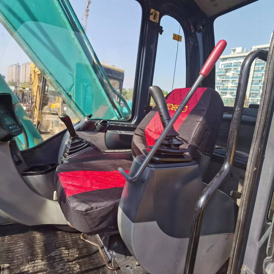 KOBELCO SK75 - מיני מחפר: תמונה 3 KOBELCO SK75 - מיני מחפר: תמונה 3