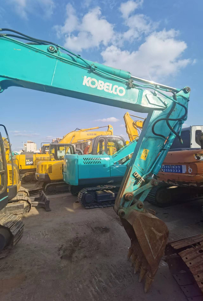 KOBELCO SK75 - מיני מחפר: תמונה 2 KOBELCO SK75 - מיני מחפר: תמונה 2