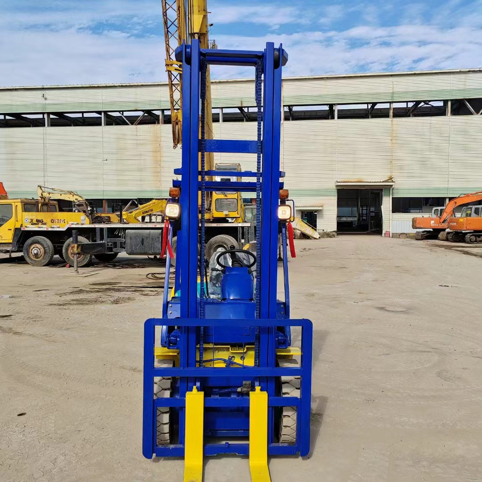 KOMATSU FD30 - מלגזת סולר: תמונה 4 KOMATSU FD30 - מלגזת סולר: תמונה 4