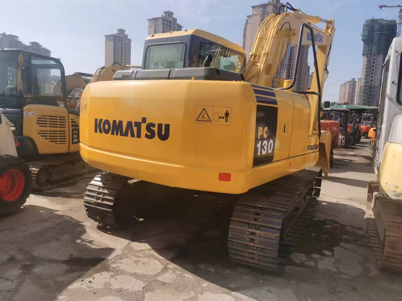 KOMATSU PC130-7 - מחפר סורק: תמונה 1 KOMATSU PC130-7 - מחפר סורק: תמונה 1