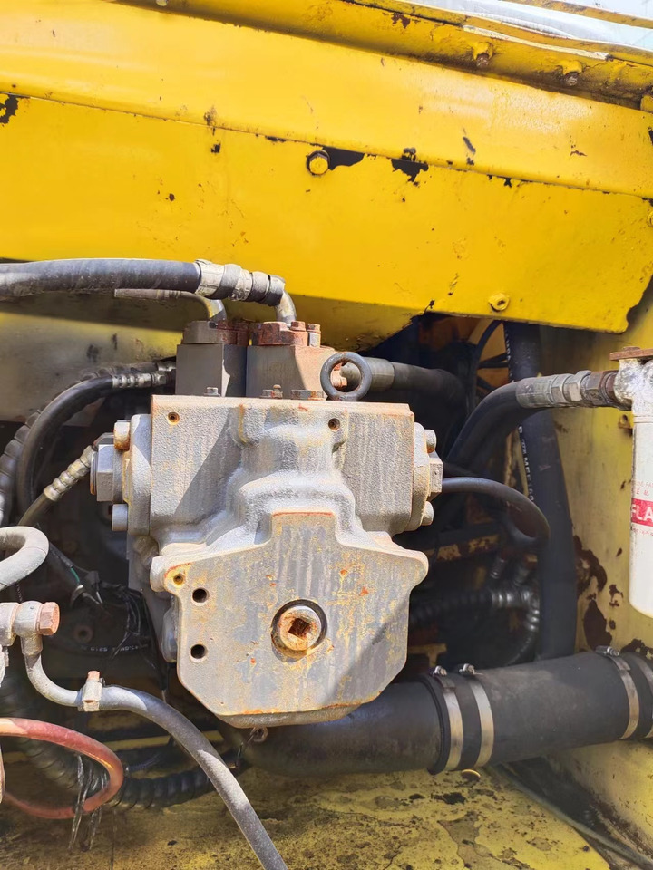 KOMATSU PC200-7 - מחפר סורק: תמונה 5 KOMATSU PC200-7 - מחפר סורק: תמונה 5