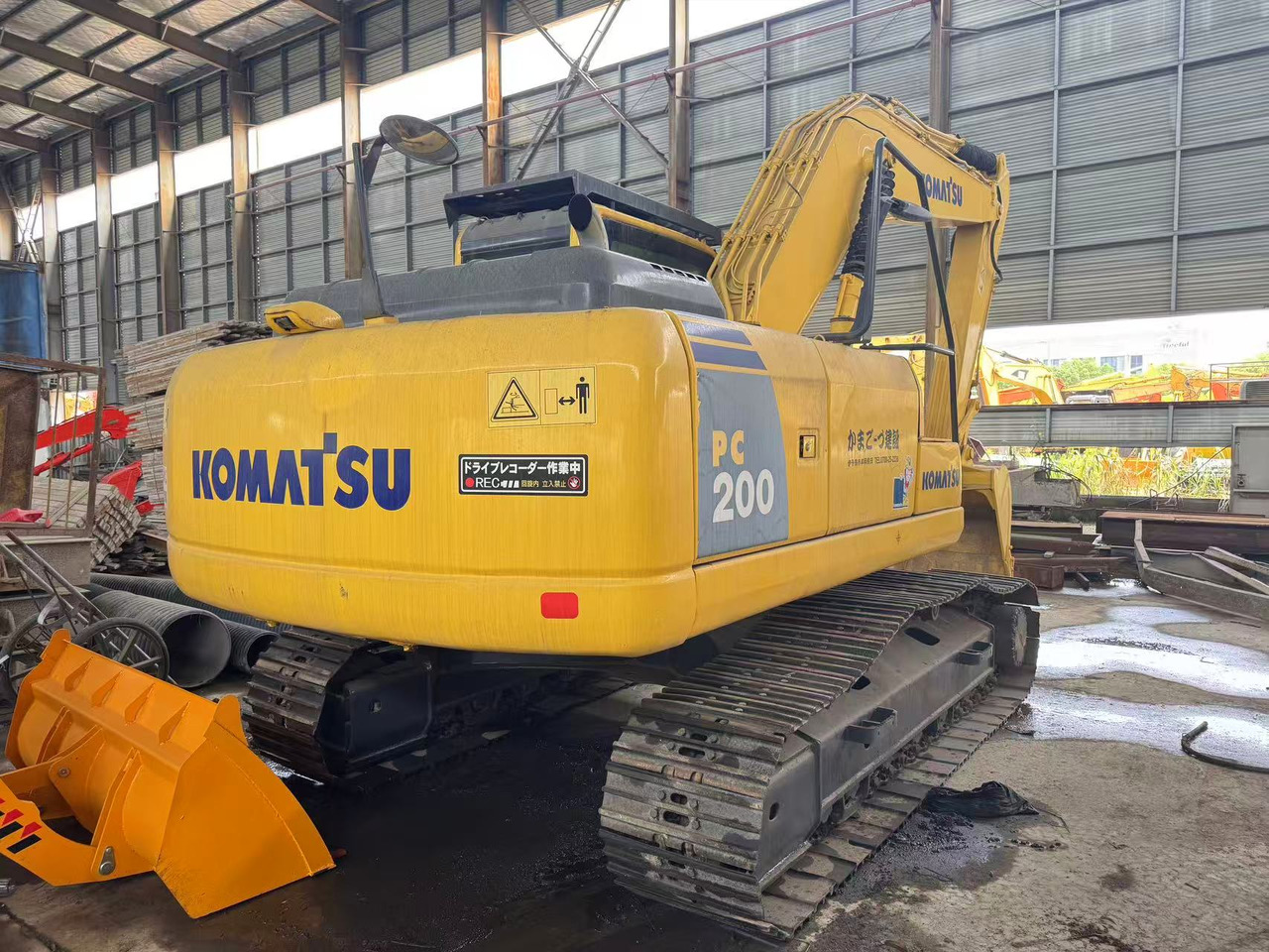 KOMATSU PC200-8 - מחפר סורק: תמונה 2 KOMATSU PC200-8 - מחפר סורק: תמונה 2