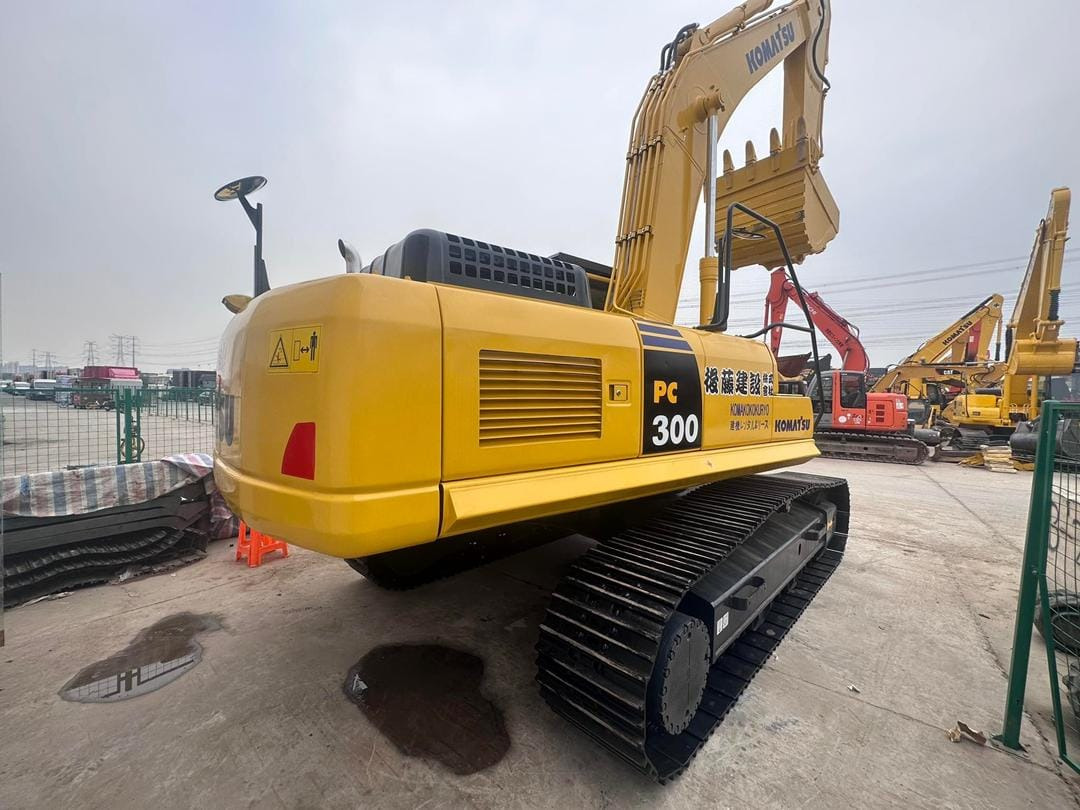 KOMATSU PC300-8 - מחפר סורק: תמונה 3 KOMATSU PC300-8 - מחפר סורק: תמונה 3