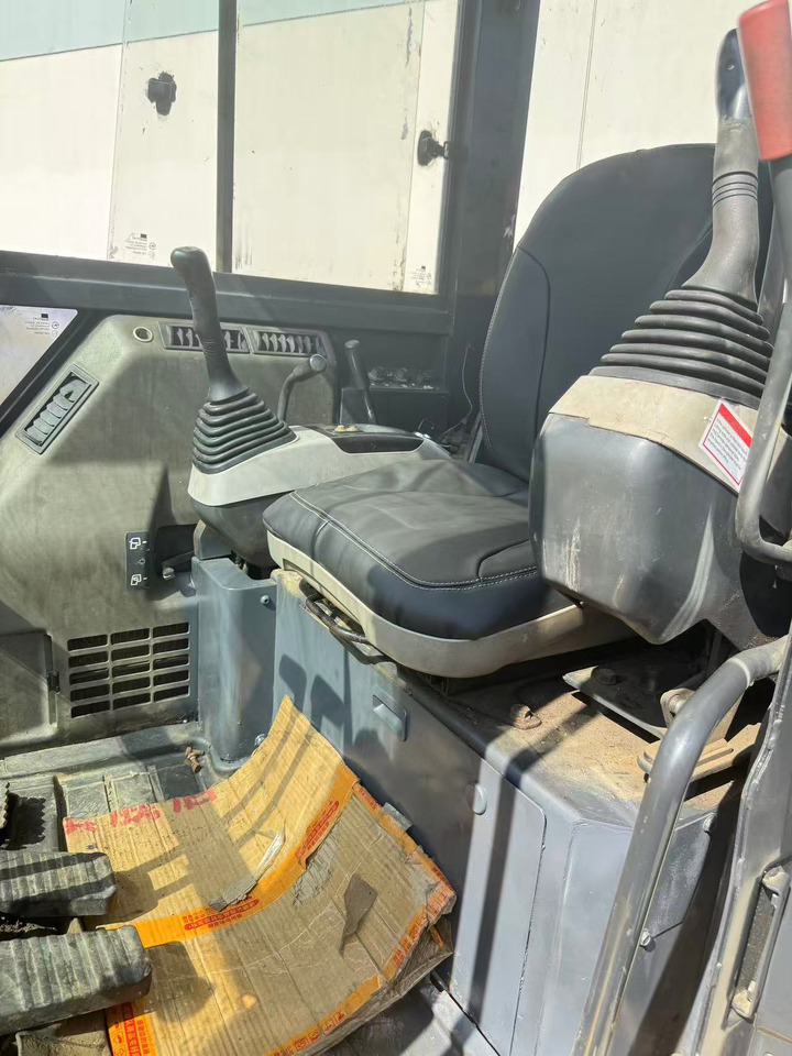 KOMATSU PC35 PC40 PC50 PC55 P60 - מיני מחפר: תמונה 5 KOMATSU PC35 PC40 PC50 PC55 P60 - מיני מחפר: תמונה 5