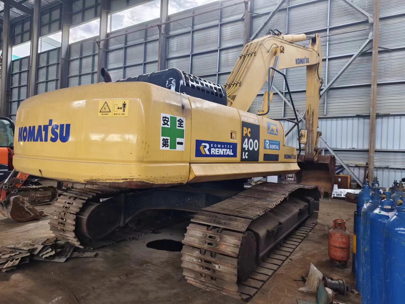KOMATSU PC400-7 - מחפר סורק: תמונה 1 KOMATSU PC400-7 - מחפר סורק: תמונה 1
