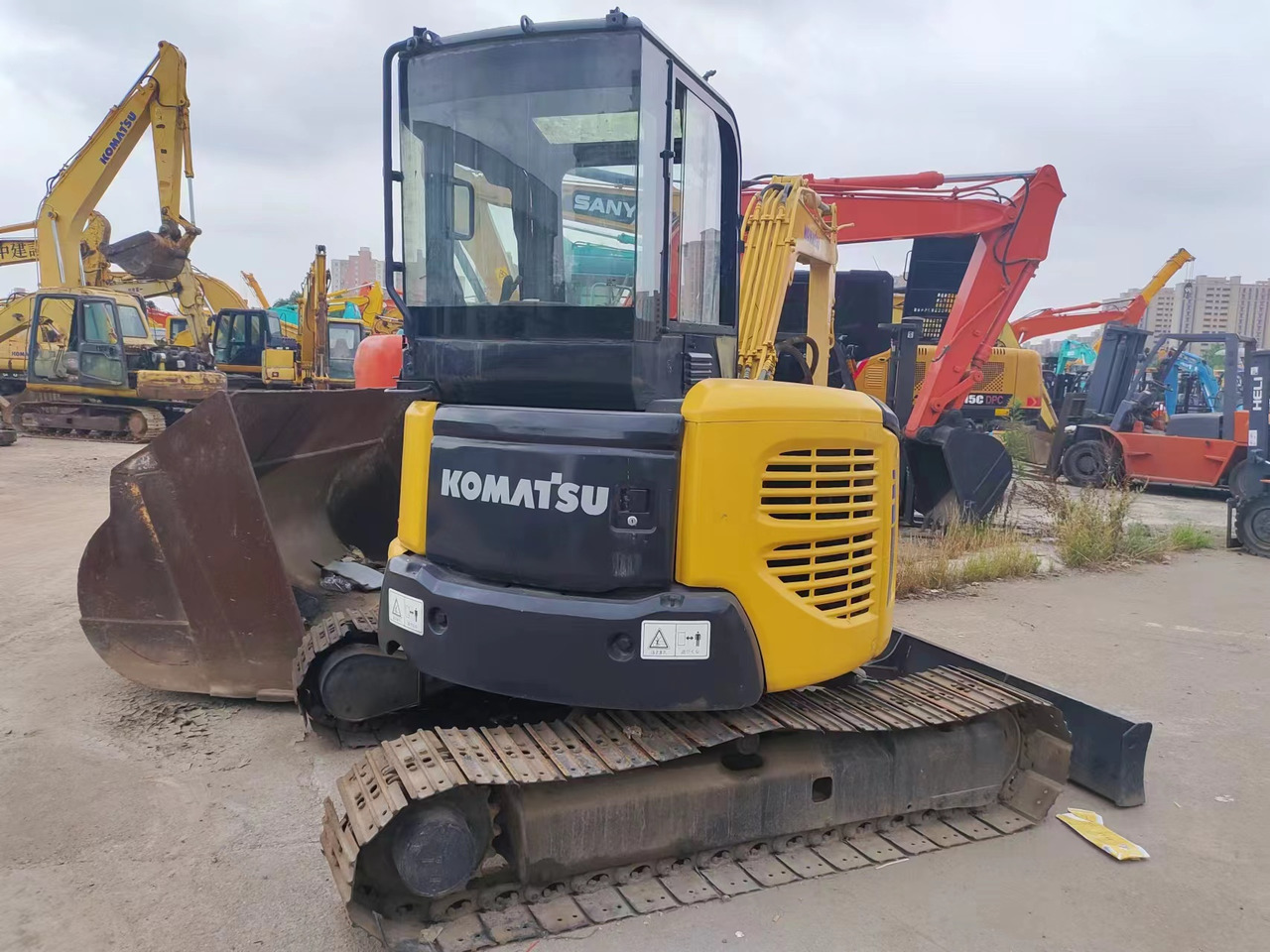 KOMATSU PC40MR - מיני מחפר: תמונה 2 KOMATSU PC40MR - מיני מחפר: תמונה 2