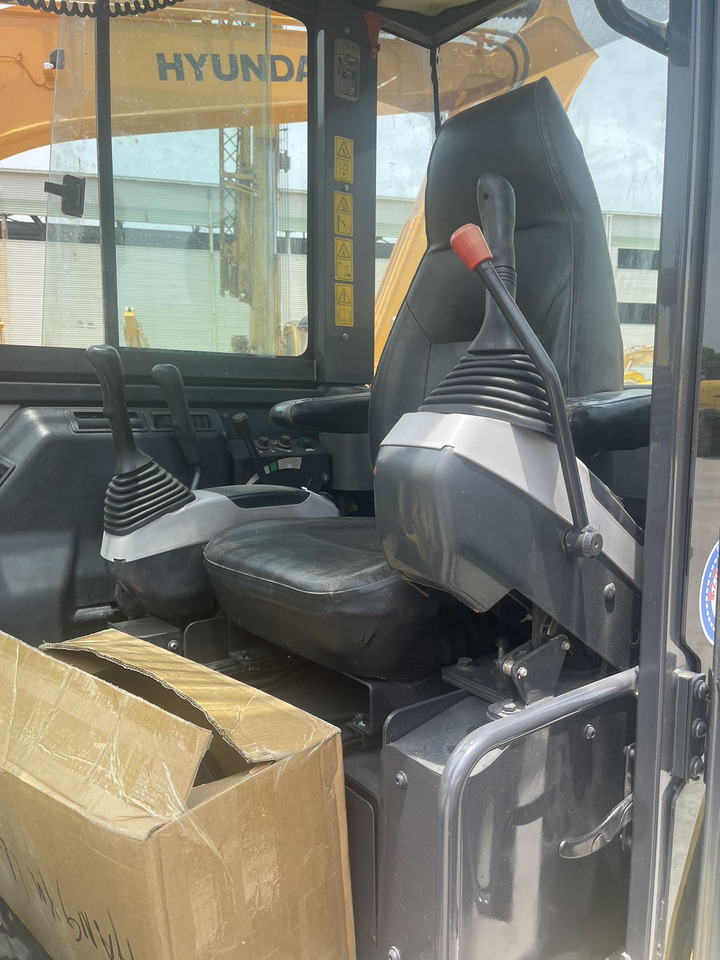 KOMATSU PC58 PC55 PC60 - מיני מחפר: תמונה 4 KOMATSU PC58 PC55 PC60 - מיני מחפר: תמונה 4