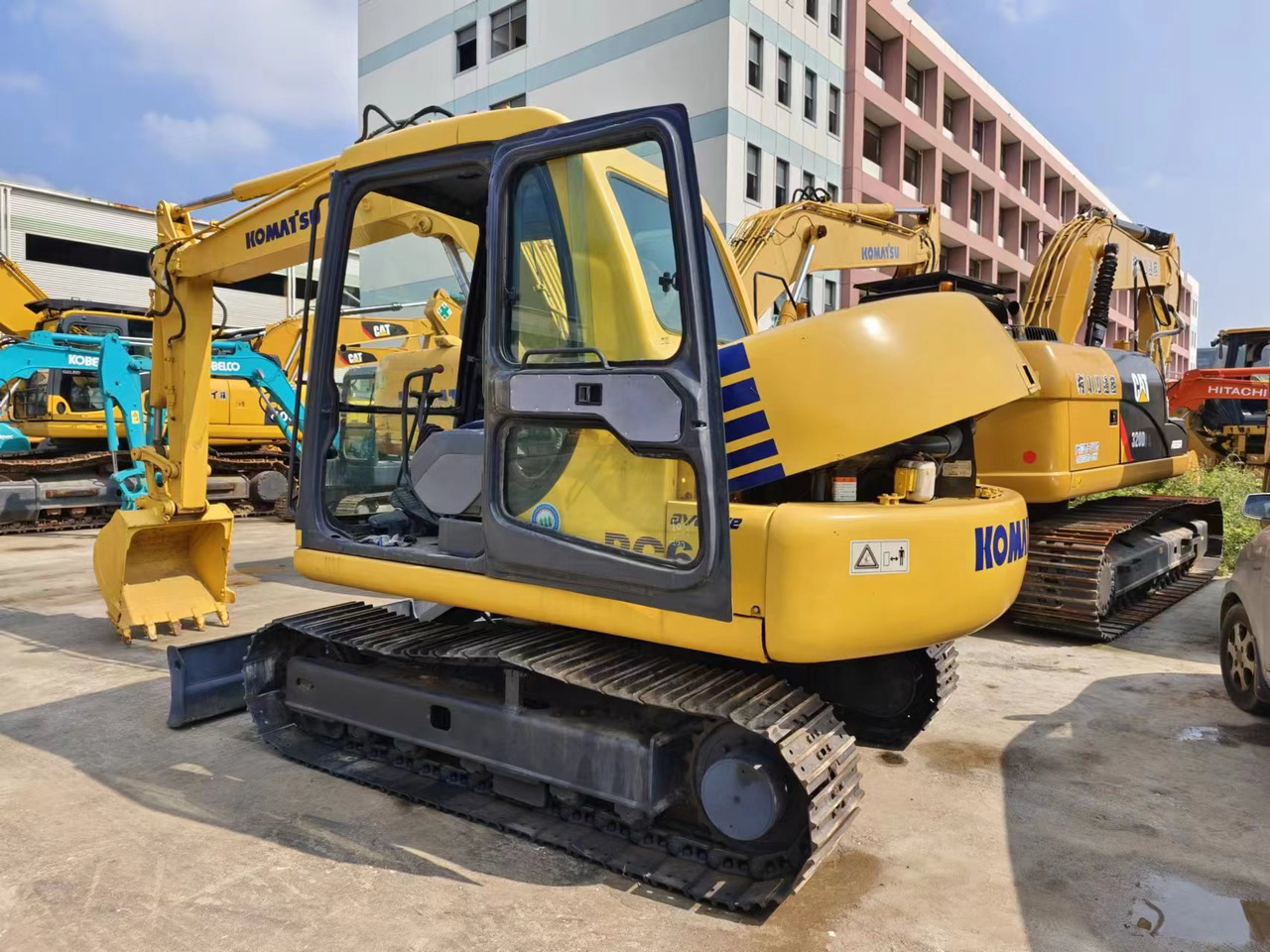 מיני מחפר KOMATSU PC60-7 PC56 PC60: תמונה 8 מיני מחפר KOMATSU PC60-7 PC56 PC60: תמונה 8