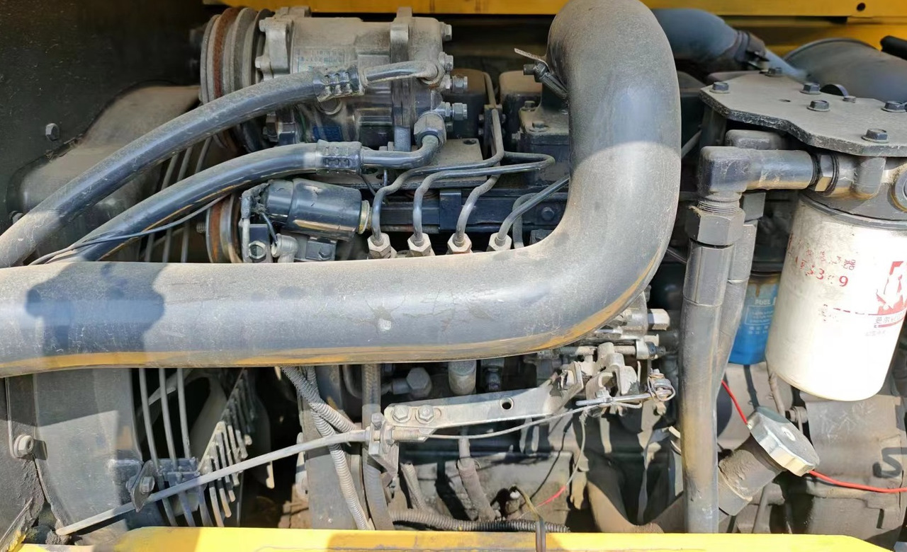KOMATSU PC60-7 PC56 PC60 - מיני מחפר: תמונה 3 KOMATSU PC60-7 PC56 PC60 - מיני מחפר: תמונה 3